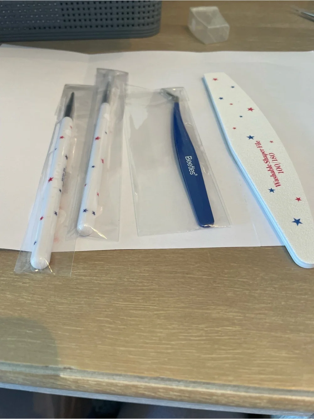 Beetles 4th of July Nails Hema-free Gel Kit With UV Nail Lamp